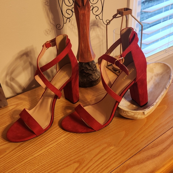 Dream Pairs Red Strappy Heels - Picture 1 of 9